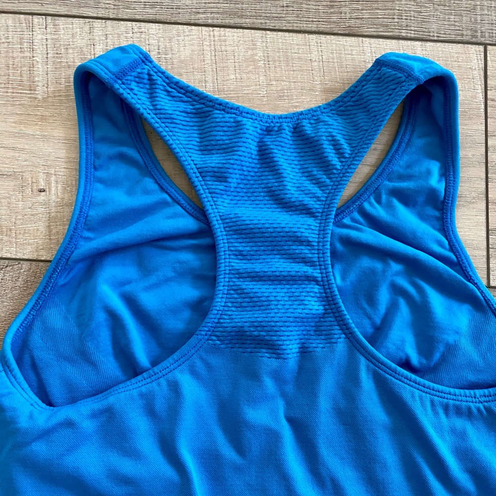 Avia sport top